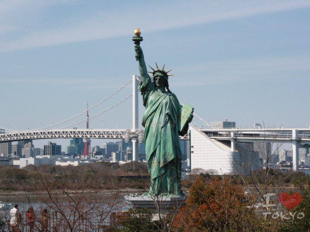 Statue de la Liberté, Rainbow Bridge et Tokyo Tower