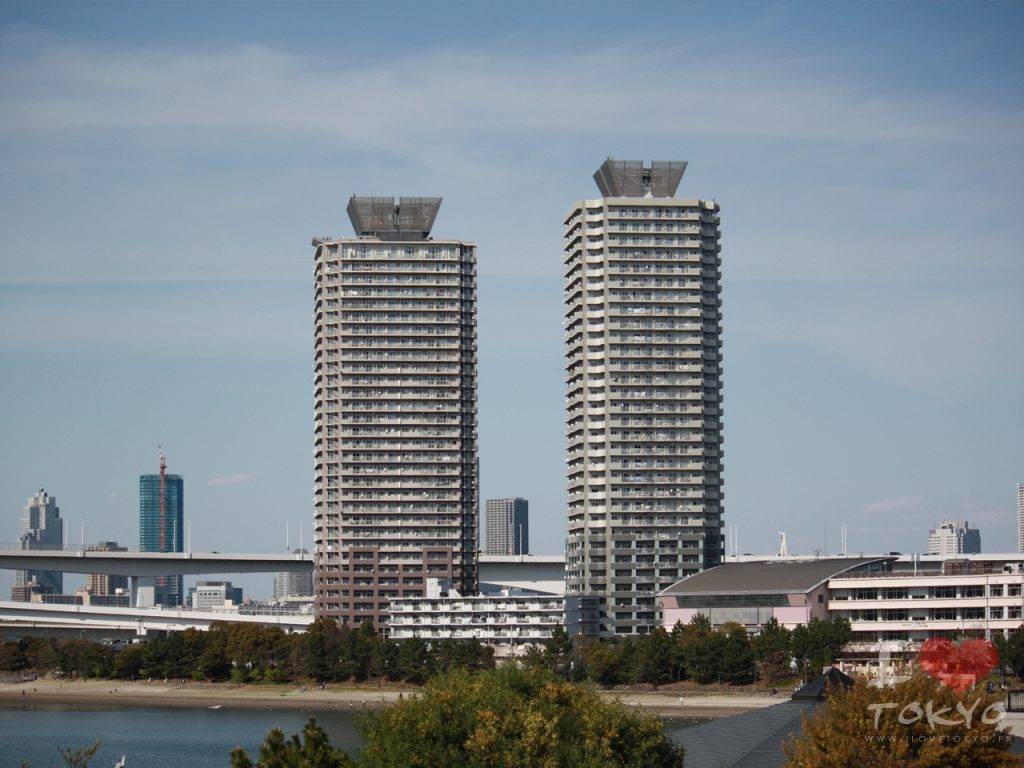 Vue depuis la plage d'Odaiba